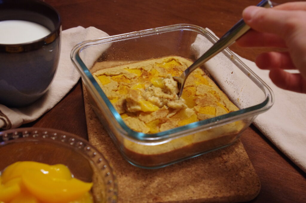 digging into peachy baked oats